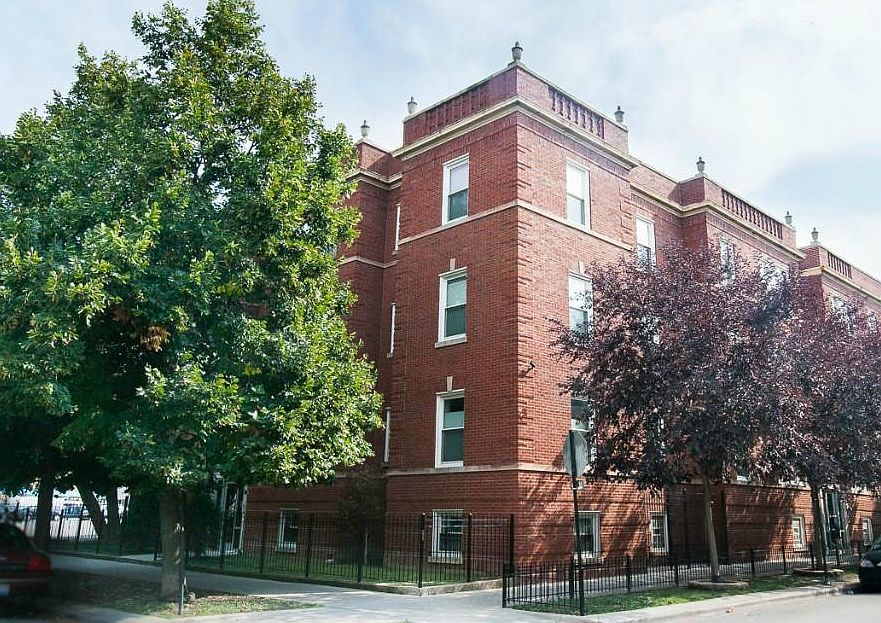 1st image of 2721 N Sawyer Ave APT 2