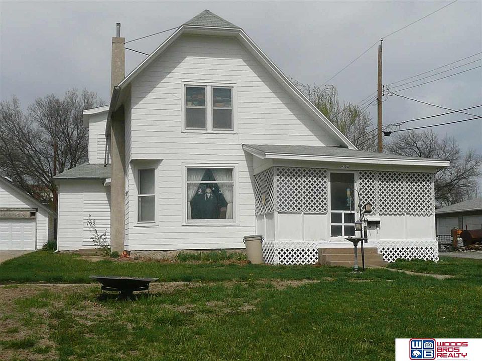 1st image of 514 W E St