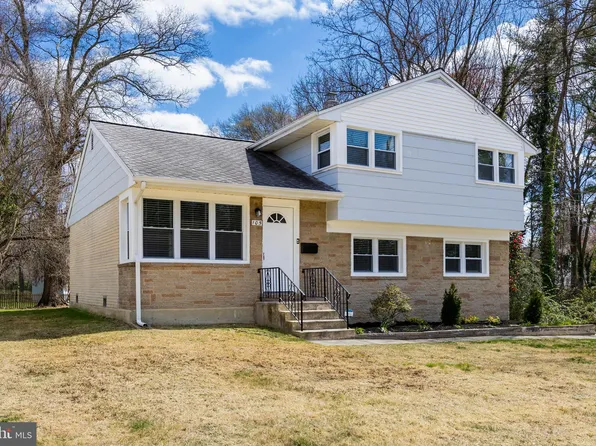 105 Brookmead Dr, Cherry Hill, NJ 08034