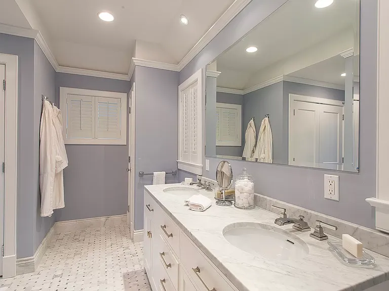 140 Pelletreau St — Photo 10