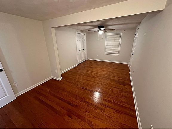 5th image of 1465 Clayton St SE