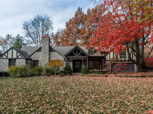 8308 High Dr, Leawood, KS 66206