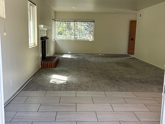 2nd image of 387 Oak Grove Ave #387
