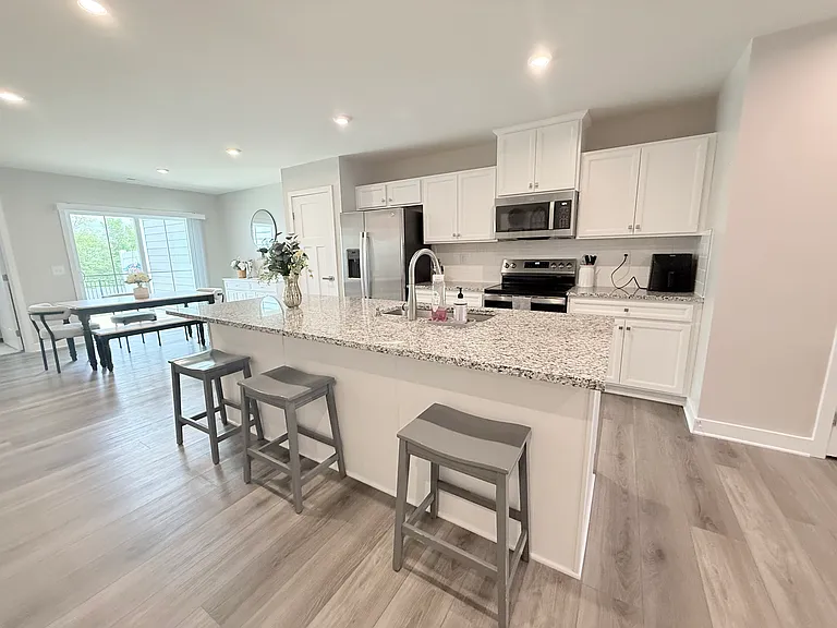 130 Stella Ln #C — Photo 6