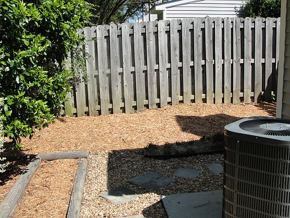 4th image of 56 Heritage Village Ln