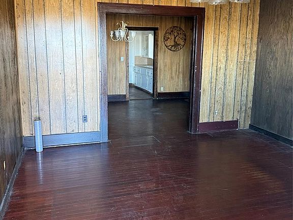 2nd image of 316 SE Grand Blvd