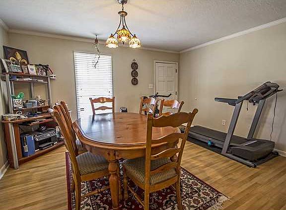 4th image of 209 Breton Dr
