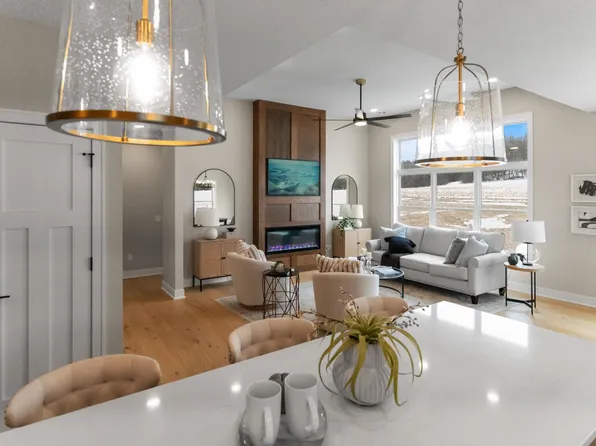 425 Ford St E, Northfield, MN 55057