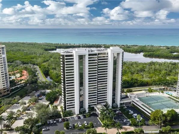 6825 Grenadier BLVD #1002, NAPLES, FL 34108