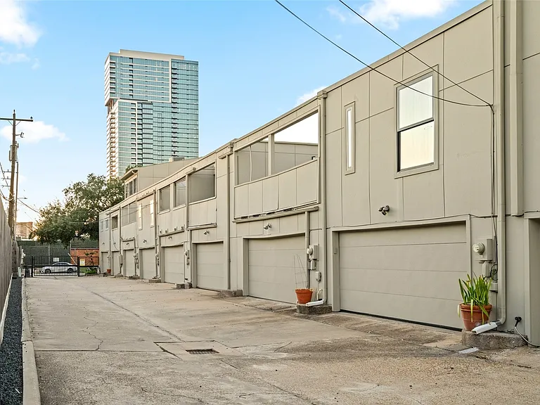 2313 Steel St — Photo 27