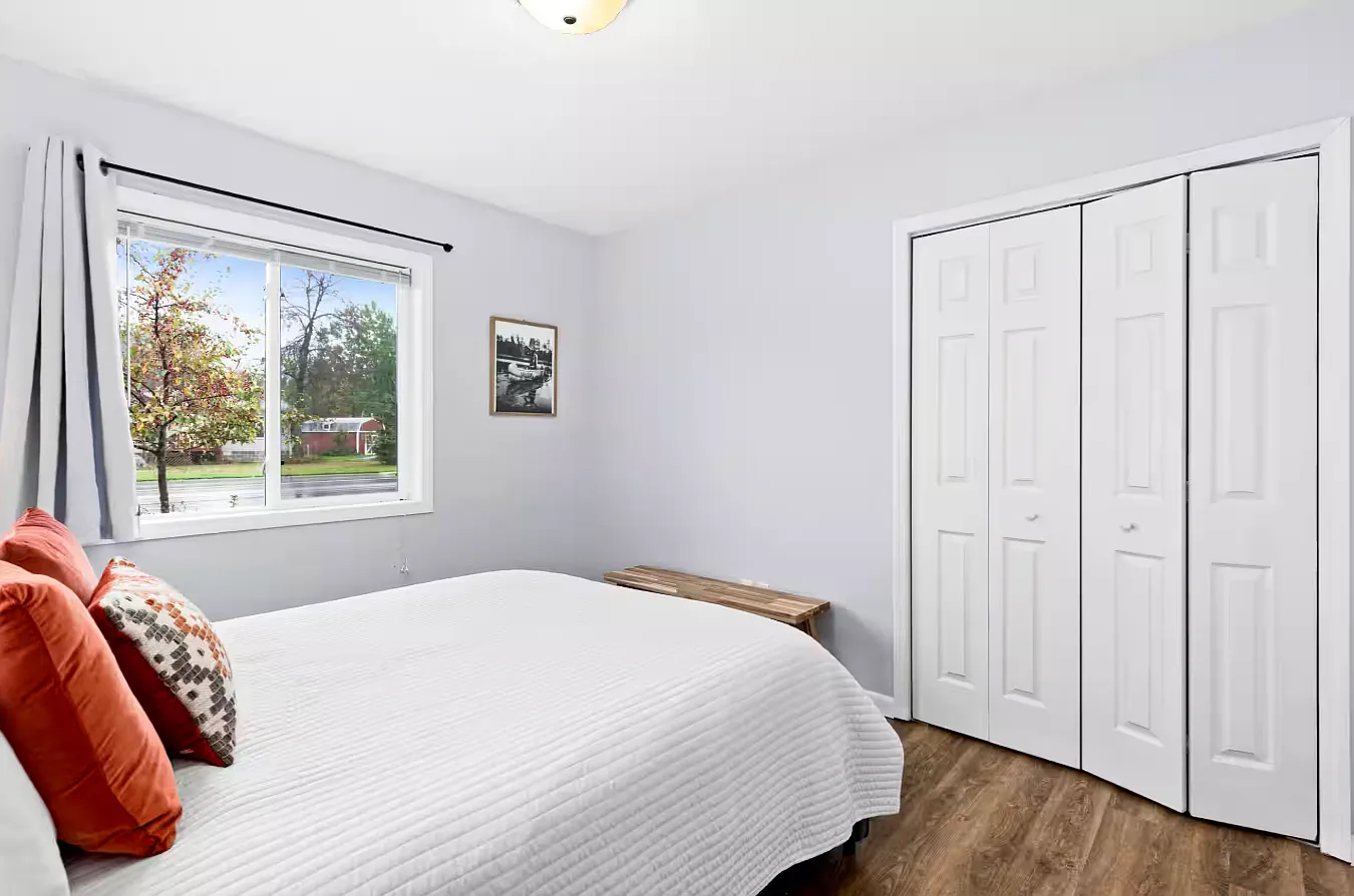2 bed, 1200 sqft, $1,800 — Photo 2