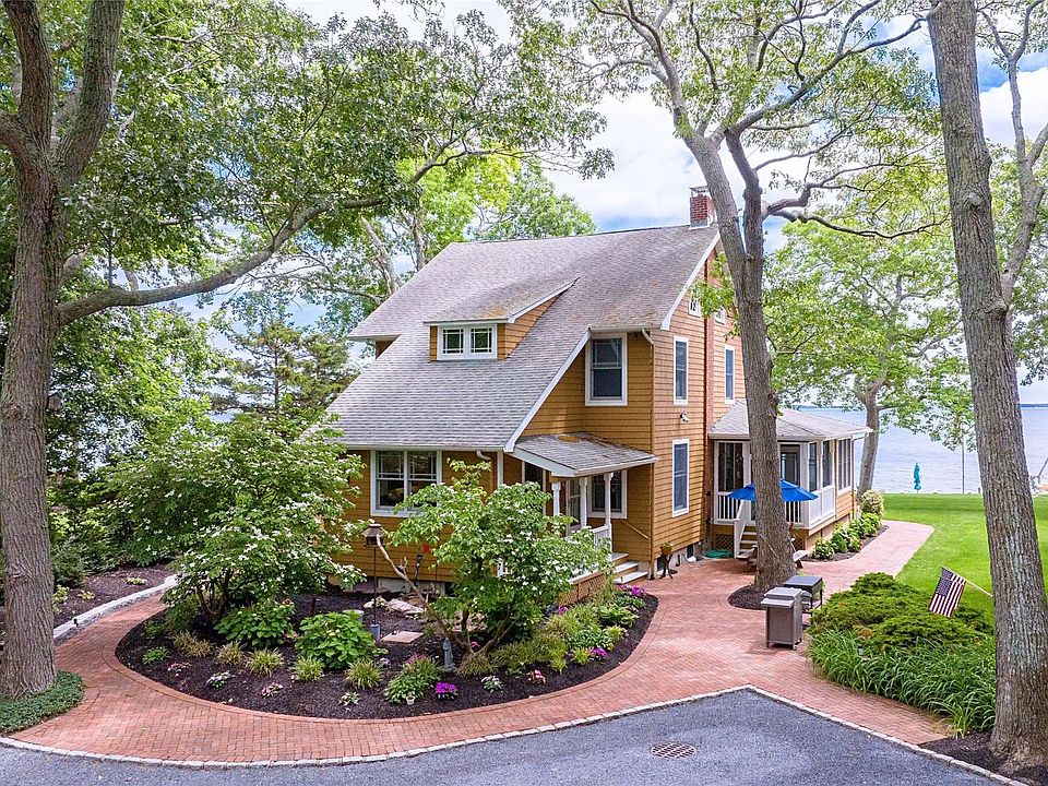 7972 Great Peconic Bay Blvd, Laurel, NY 11948 MLS 3486259 Zillow