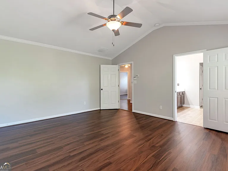 214 Farm Manor Ct — Photo 21