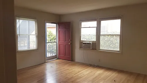 420 N Ave 66 Photo 1