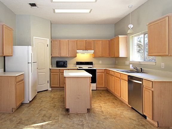 4th image of 4122 Knollbluff