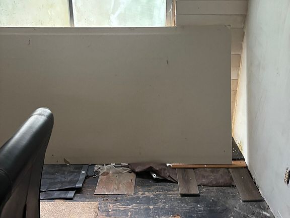 3rd image of 2473 Corner Shoals Dr