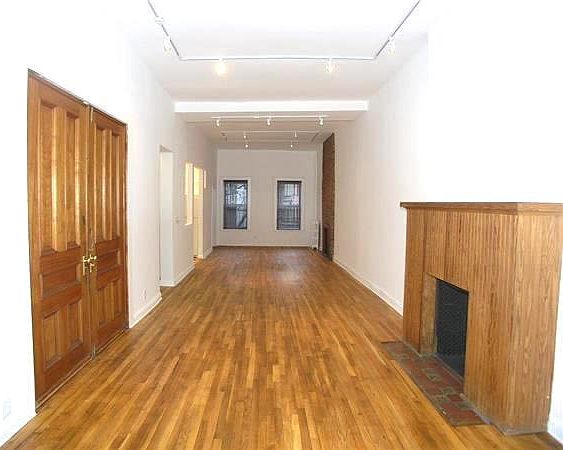 1st image of 242 6th Ave #1