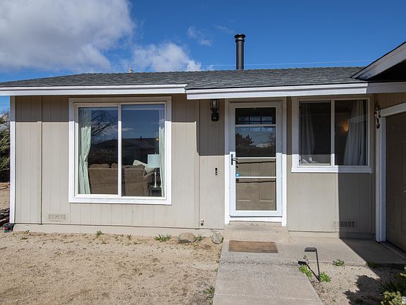 5th image of 27 S Tropicana Cir