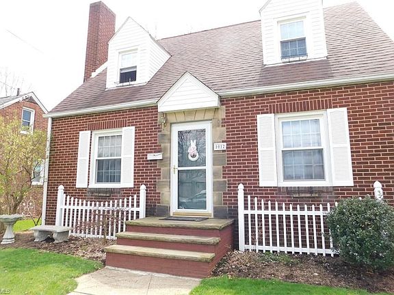 2nd image of 1012 E Broad St