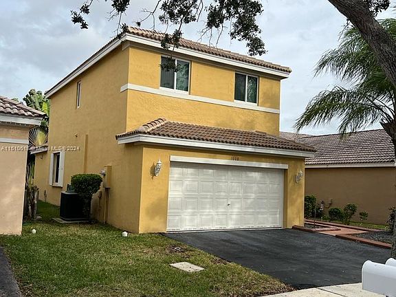 2nd image of 1608 Salerno Cir