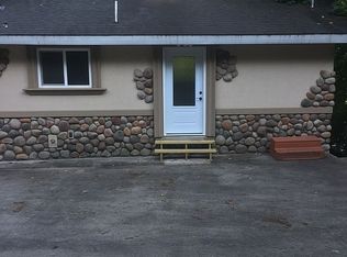 855 Ginger Rd, Lake Ozark, MO 65049