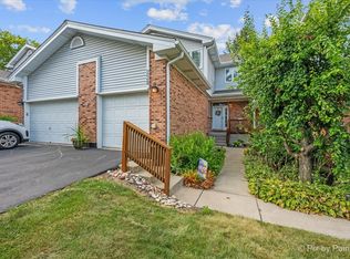 228 Charlotte Pl, Cary, IL 60013