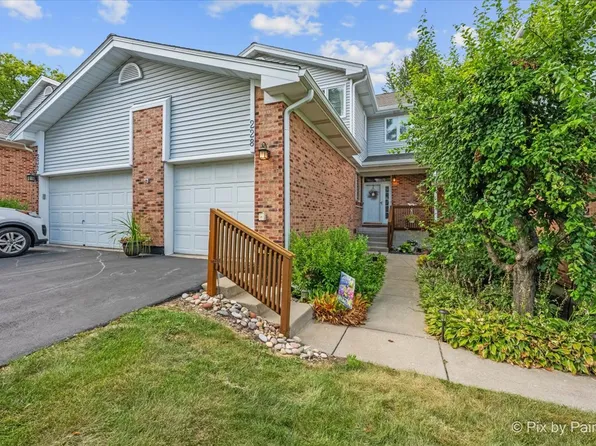 228 Charlotte Pl, Cary, IL 60013
