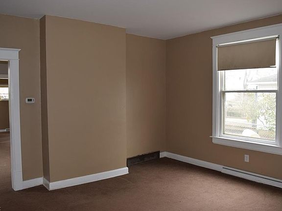 4th image of 845 Lenox Ave