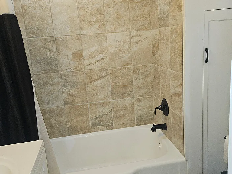 107 Grand Ave — Photo 7