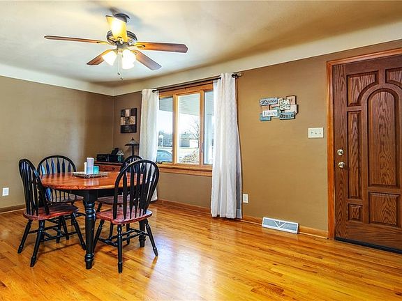 2nd image of 2302 Breezewood Dr