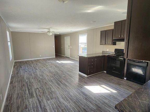 3rd image of 3476 W Yorkshire Dr