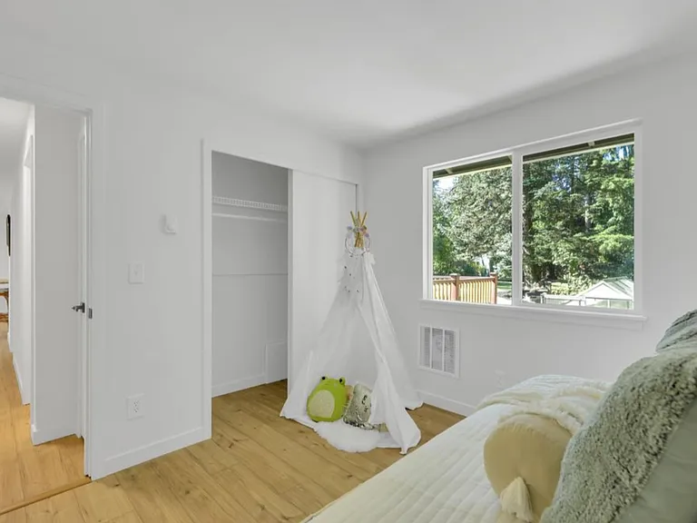 20915 W Richmond Rd — Photo 11