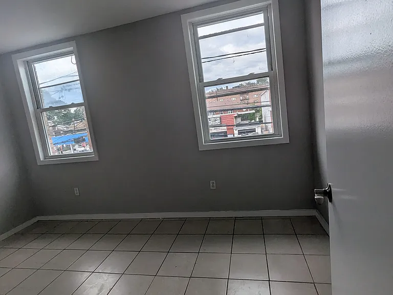 1114 Magnolia Ave #3A — Photo 8
