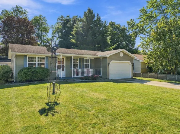 7684 Purdy Dr, Lexington, MI 48450