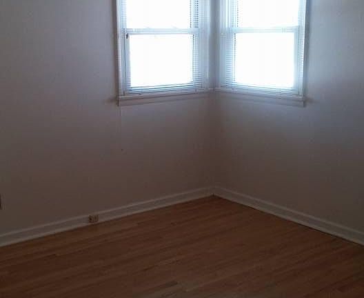 2nd image of 4507 Canoe Dr