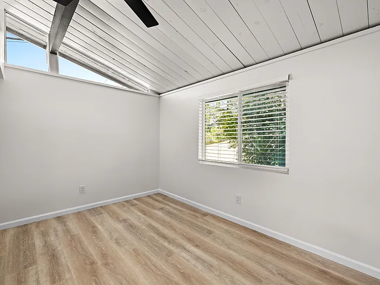 1144 Eureka St — Photo 4