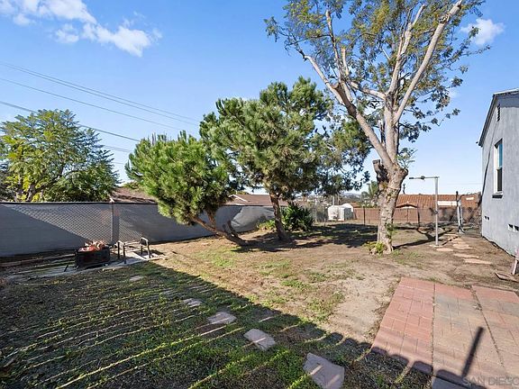 4th image of 1760 Olive Ave