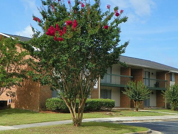 5th image of 1718 Northside Dr APT J11