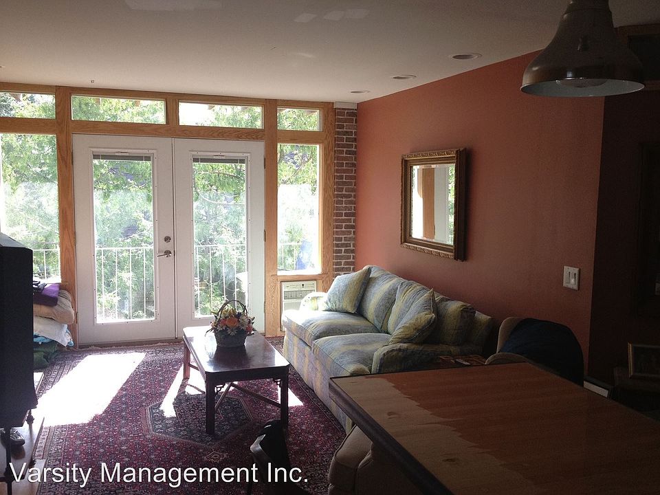 1st image of 1015 W Huron St APT 07