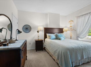 City Place, Edgewater, NJ 07020