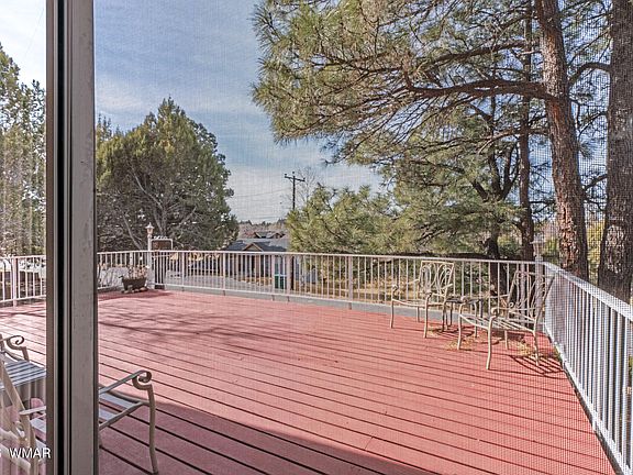 5th image of 1401 N 36th Dr