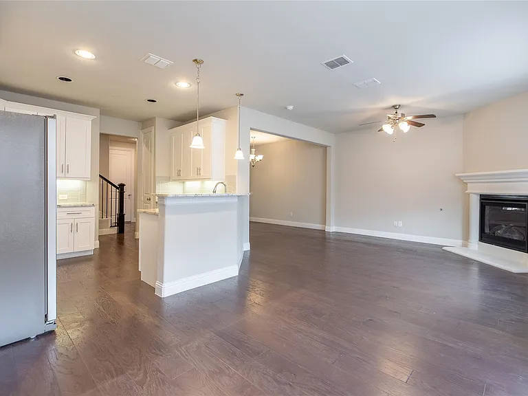 3073 Galveston St — Photo 6