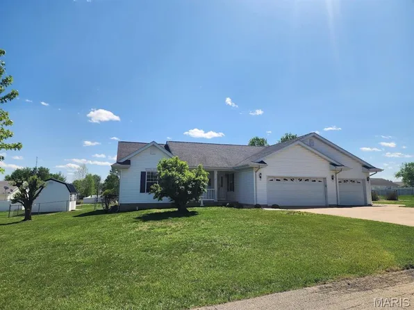 38 Elk Dr, Farmington, MO 63640