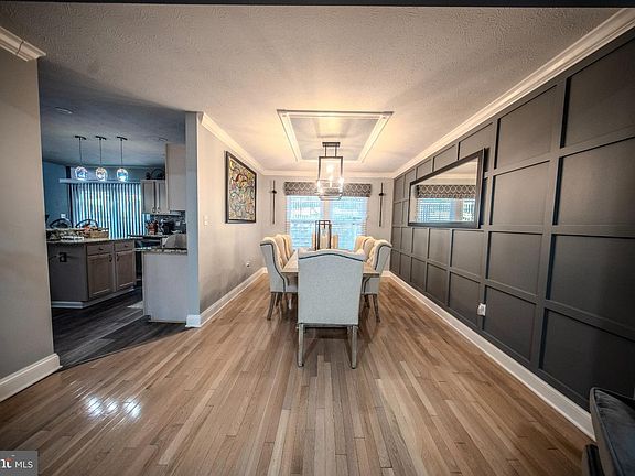 4th image of 4721 Avatar Ln