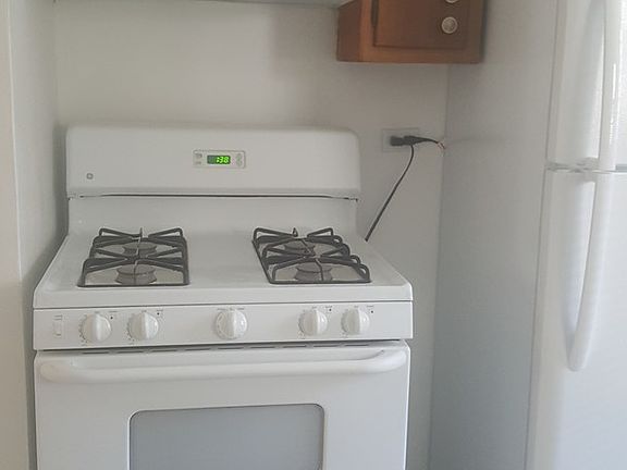 3rd image of 7636 S Saginaw Ave APT 1D
