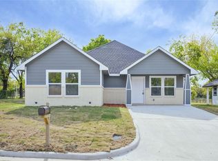 103 N 3rd St, Celeste, TX 75423