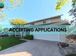 859 Kentwood Dr, Riverside, CA 92507