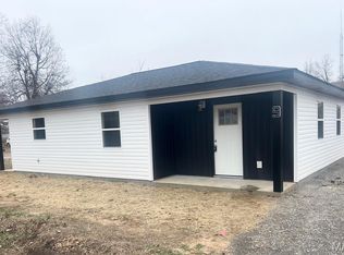 9 W Truitt St, Dexter, MO 63841