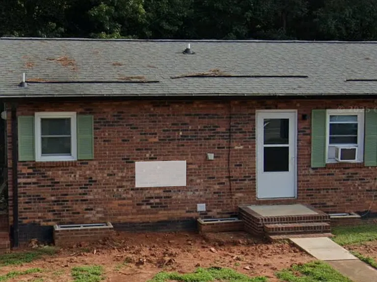 1534 Catawba Ter #4 — Photo 1