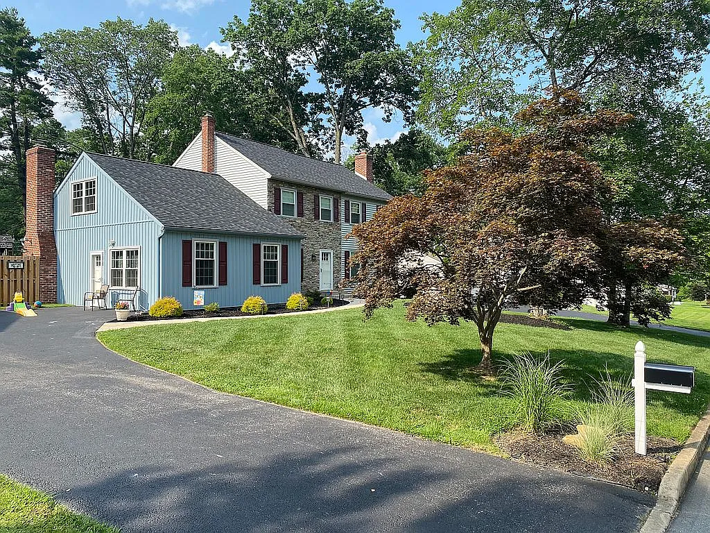 28 Gallant Fox Dr photo 1